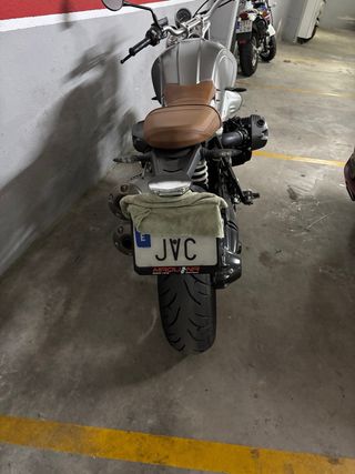 BMW Nine T Scrambler Plata/Marrón