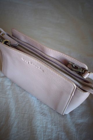 Bolso de hombro Guy Laroche rosa