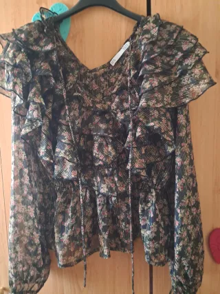 Blusa estampada volantes
