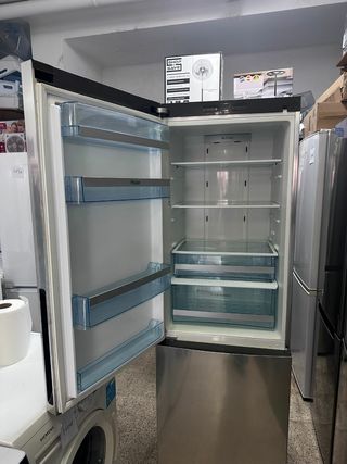 Nevera combi Haier con garantía transporte