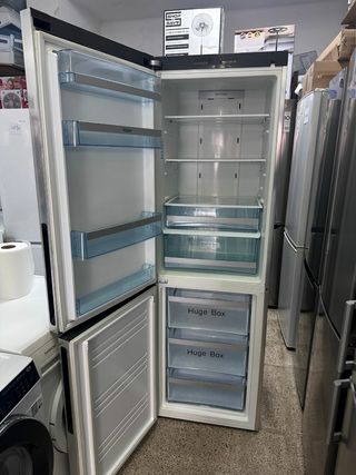 Nevera combi Haier con garantía transporte