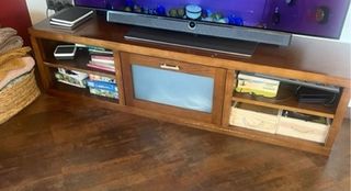 Mueble TV madera y cristal