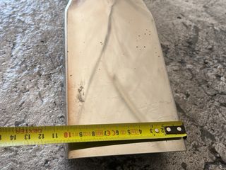 Cola de escape en acero inoxidable para coche