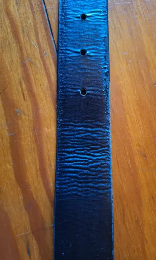 Cinturón negro Mango mujer con hebilla redonda