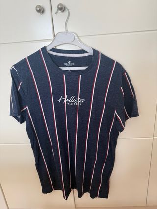 Camiseta Hollister rayas azul