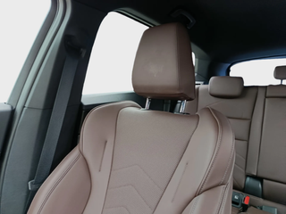 MW X1 sDrive18dA Pack M