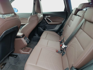 MW X1 sDrive18dA Pack M