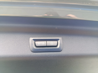 MW X1 sDrive18dA Pack M