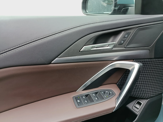 MW X1 sDrive18dA Pack M