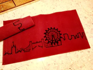 Coppia tappeti con skyline Londra