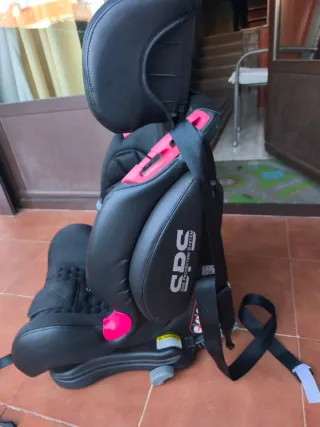 Silla coche bebé casi sin uso