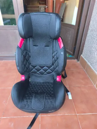 Silla coche bebé casi sin uso