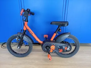 Bici infantil Decathlon Naranja (con timbre y luz)