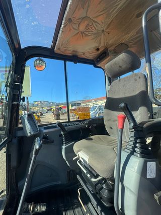 Excavadora Doosan DX60R