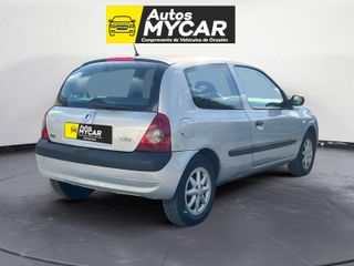 Renault Clio 2004