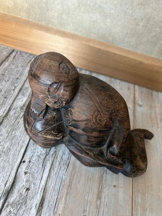 Scultura in legno orientale