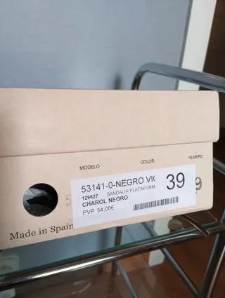 Zapatos de tacón negros para mujer