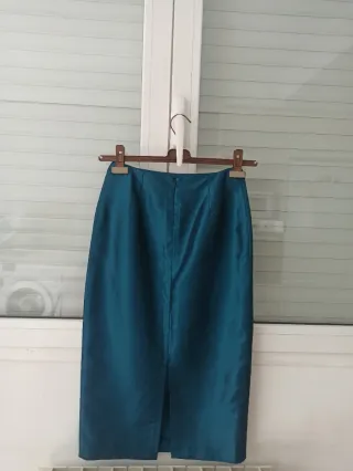 Conjunto Falda/Top Azul Turquesa y Mercedes Tacon