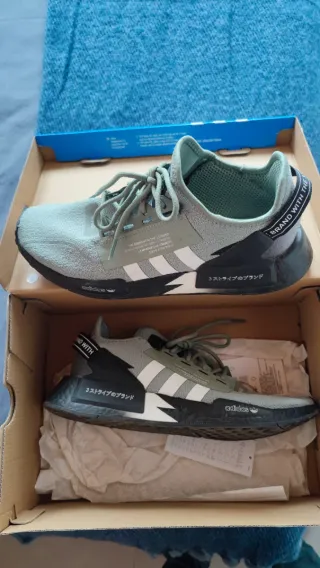 Zapatillas Adidas talla 42