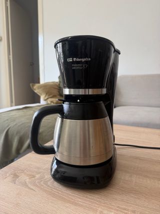 Cafetera de goteo Orbegozo con Termo