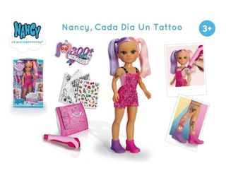 Nancy Tattoo Studio Muñeca con Tatuajes