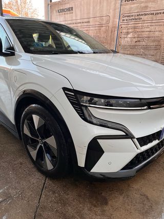 Renault Megane E-Tech - Eléctrico