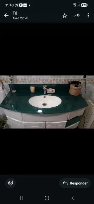 Mueble de baño con lavabo