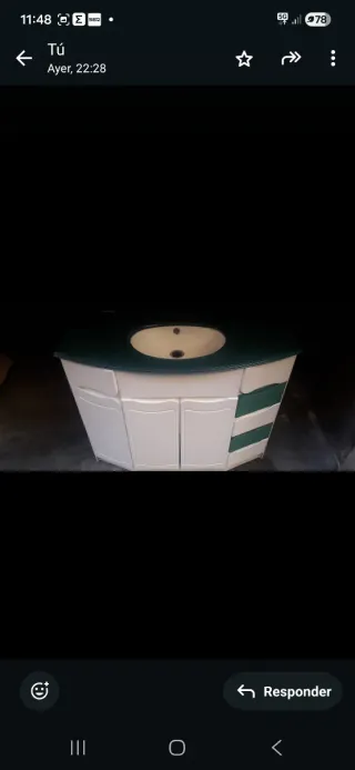 Mueble de baño con lavabo