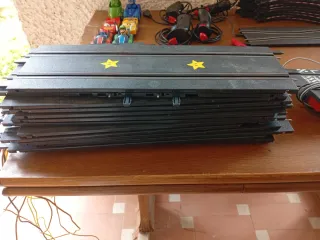 Pistas y coches Scalextric Carrera GO