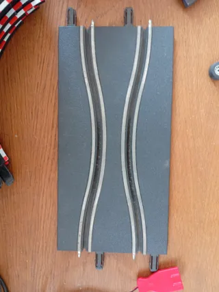 Pistas y coches Scalextric Carrera GO