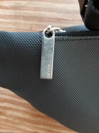 Riñonera Lacoste Negra original