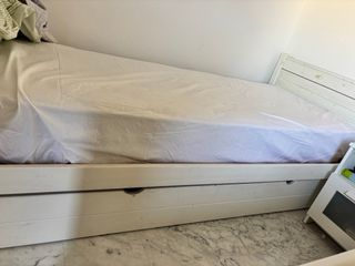 2 camas nido de madera blanca + 4 colchones