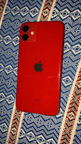iPhone 11 64 GB Rojo