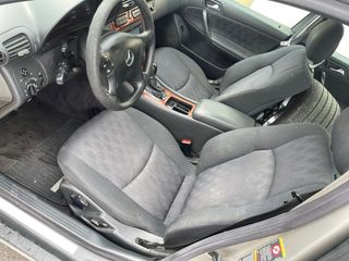 Mercedes-Benz Clase C 2005