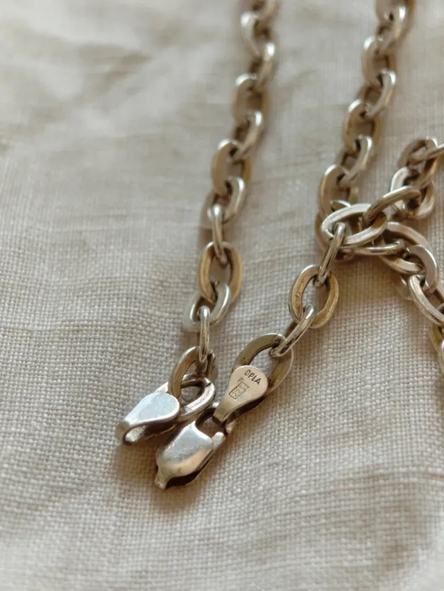Cadena de plata