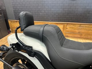 Harley-Davidson Fat Bob 114 Blanca