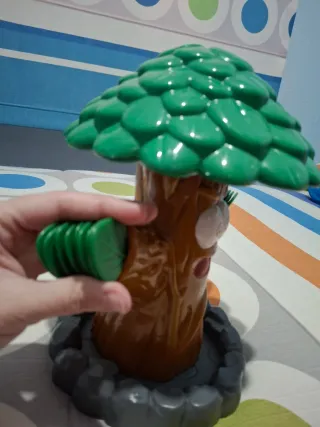 Juego infantil Árbol Revoltoso