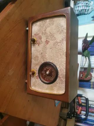 Radio Iberia Vintage