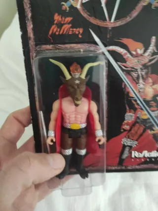 Action Figure Slayer Minotaur Super 7