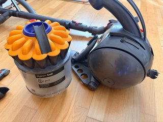 Aspirador Dyson DC33c Pro