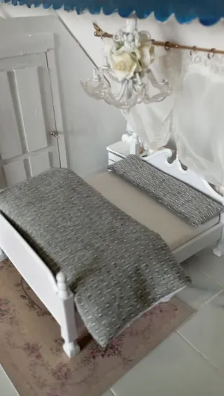 Copriletto + cuscino casa delle bambole 1:12