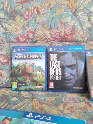 Consola PS4 + 6 Juegos