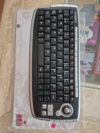 Teclado B-MOVE Inalámbrico Negro y Plata