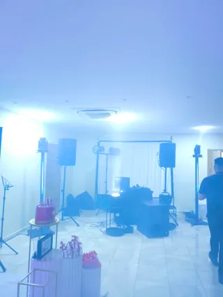 Dj comuniónes quinceaños bodas