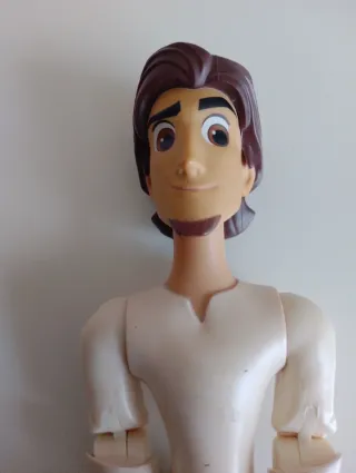 Muñeco Flynn Rider Disney Enredados Rapunzel