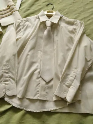 Traje Comunión Niño Blanco y Dorado