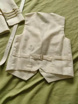 Traje Comunión Niño Blanco y Dorado