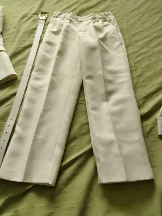 Traje Comunión Niño Blanco y Dorado