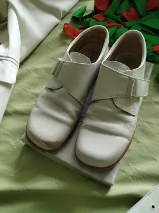 Traje Comunión Niño Blanco y Dorado