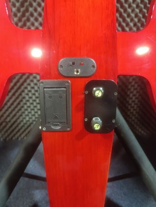 Violonchelo Electrónico Harley Benton 4/4 Rojo